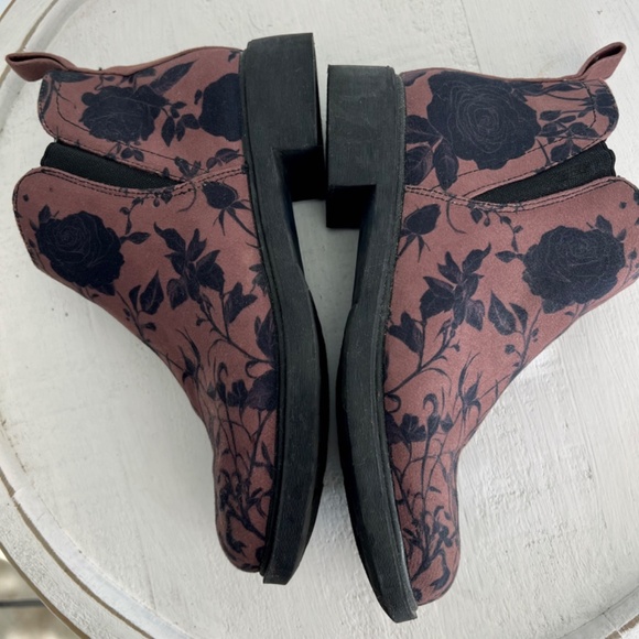 ROGUE  & WOLF Sepia Rose Romance Vegan Chelsea Boots - 39/ US 7.5 - Picture 6 of 11